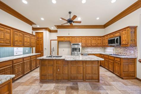 801 Spring Canyon Drive Irving TX 75063