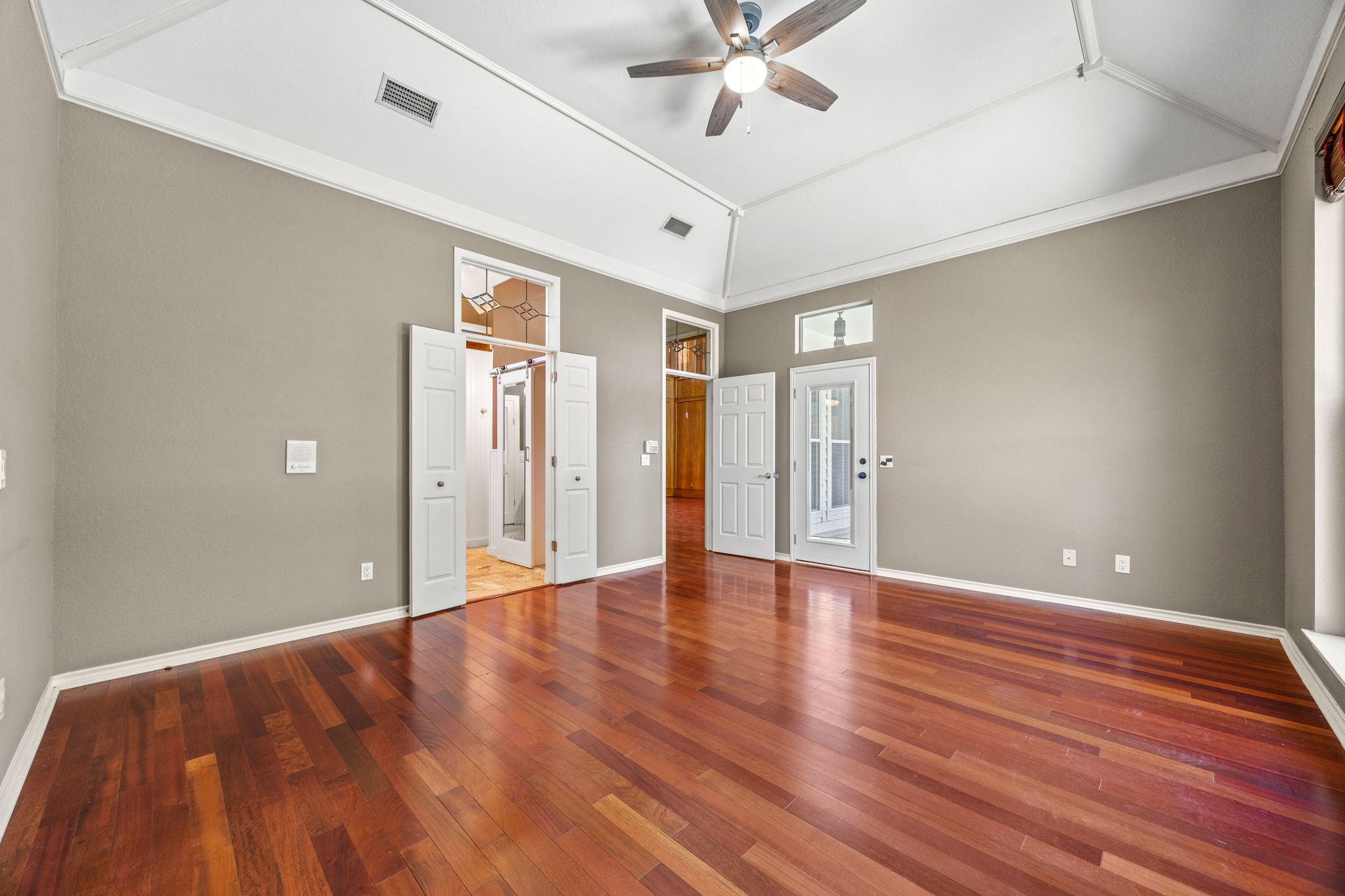801 Spring Canyon Drive Irving TX 75063