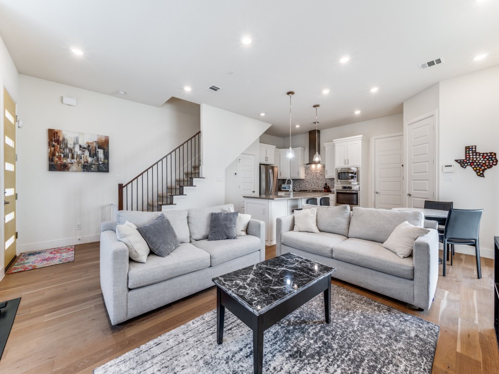 7832 Verona Place Dallas TX 75231