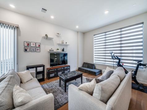 7832 Verona Place Dallas TX 75231