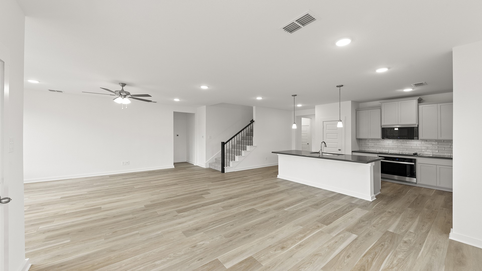 1628 Elle Aubrey TX 76227