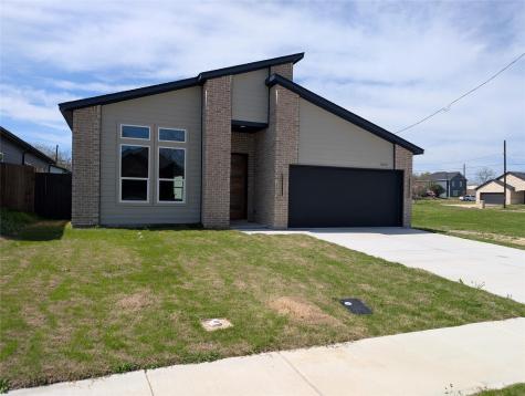 1890 Johnson Street Greenville TX 75401