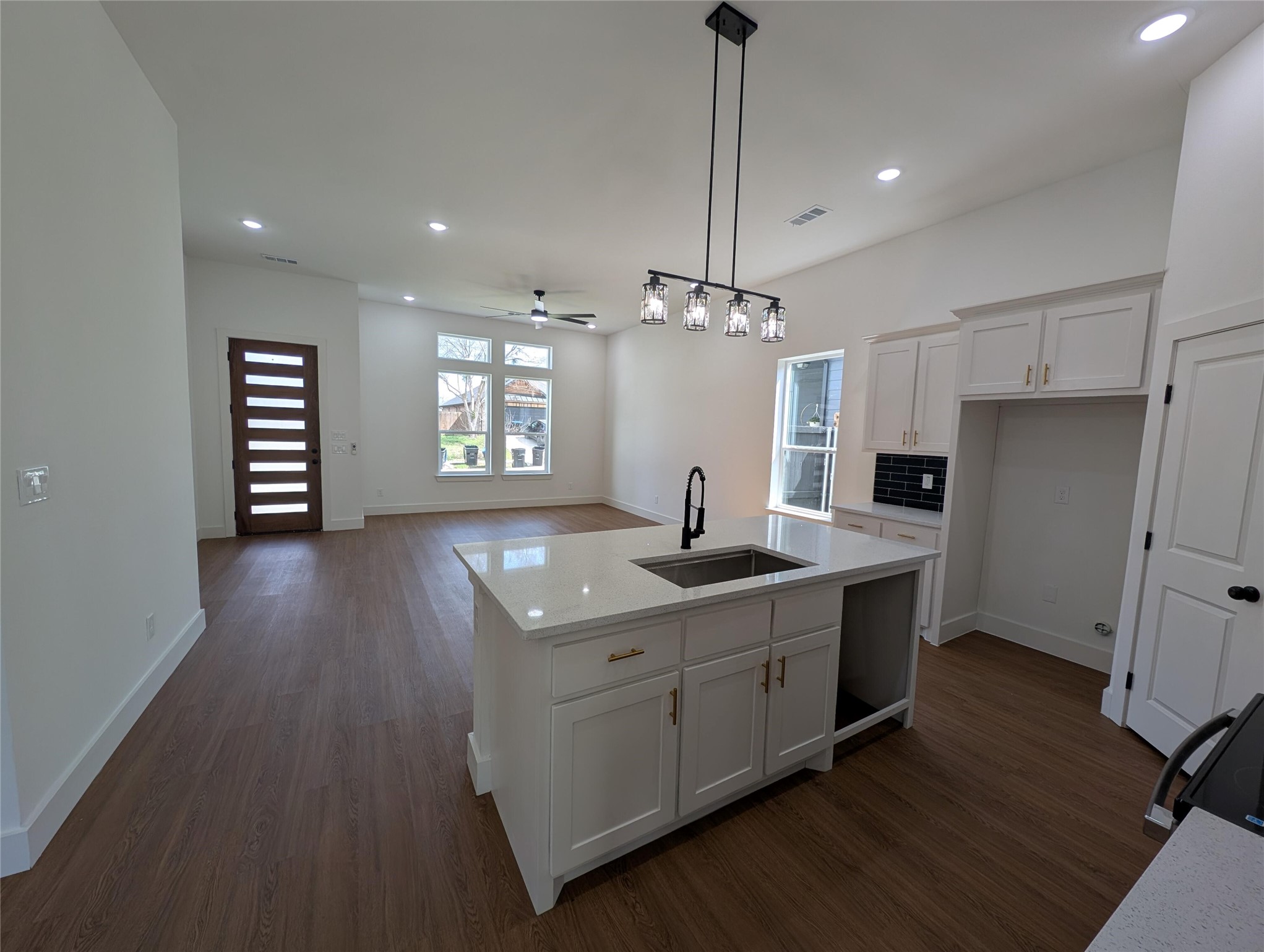 1890 Johnson Street Greenville TX 75401