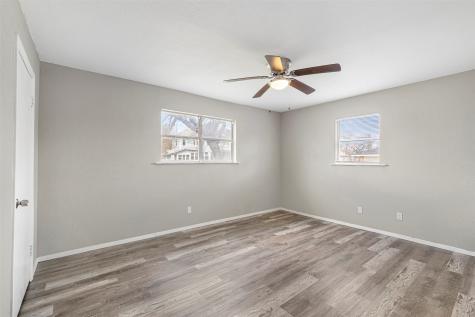 105 W College Street Blooming Grove TX 76626