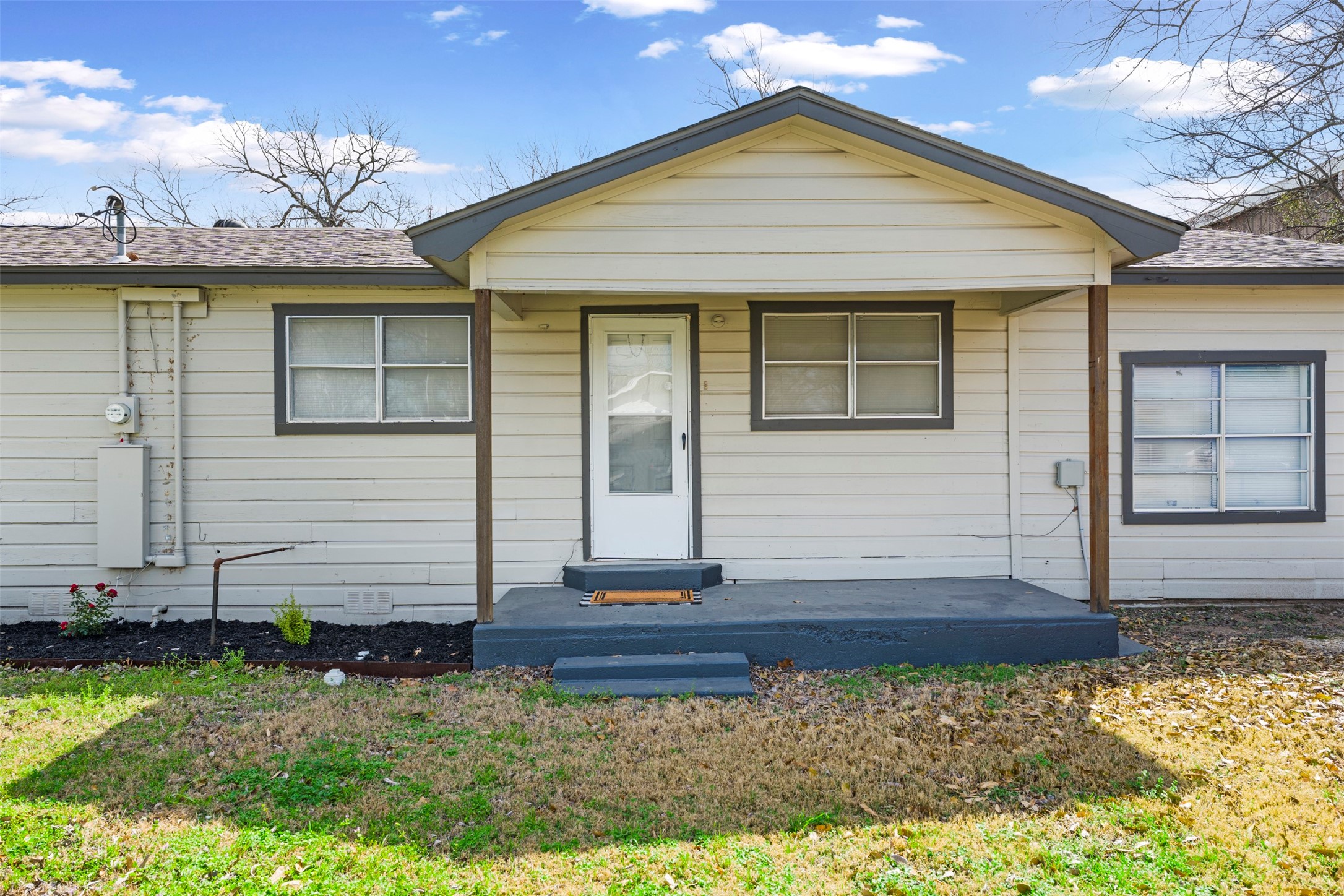 105 W College Street Blooming Grove TX 76626