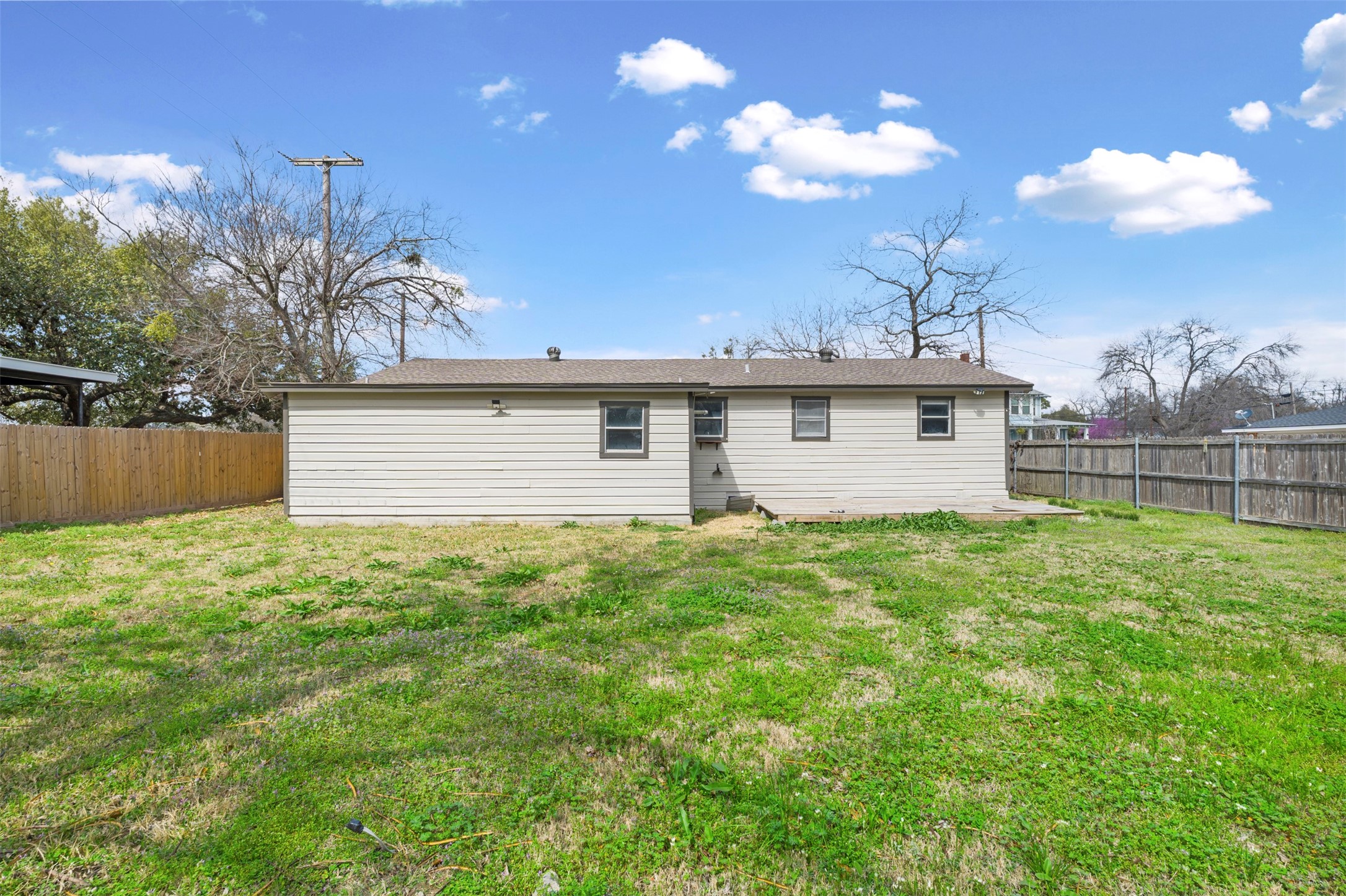 105 W College Street Blooming Grove TX 76626