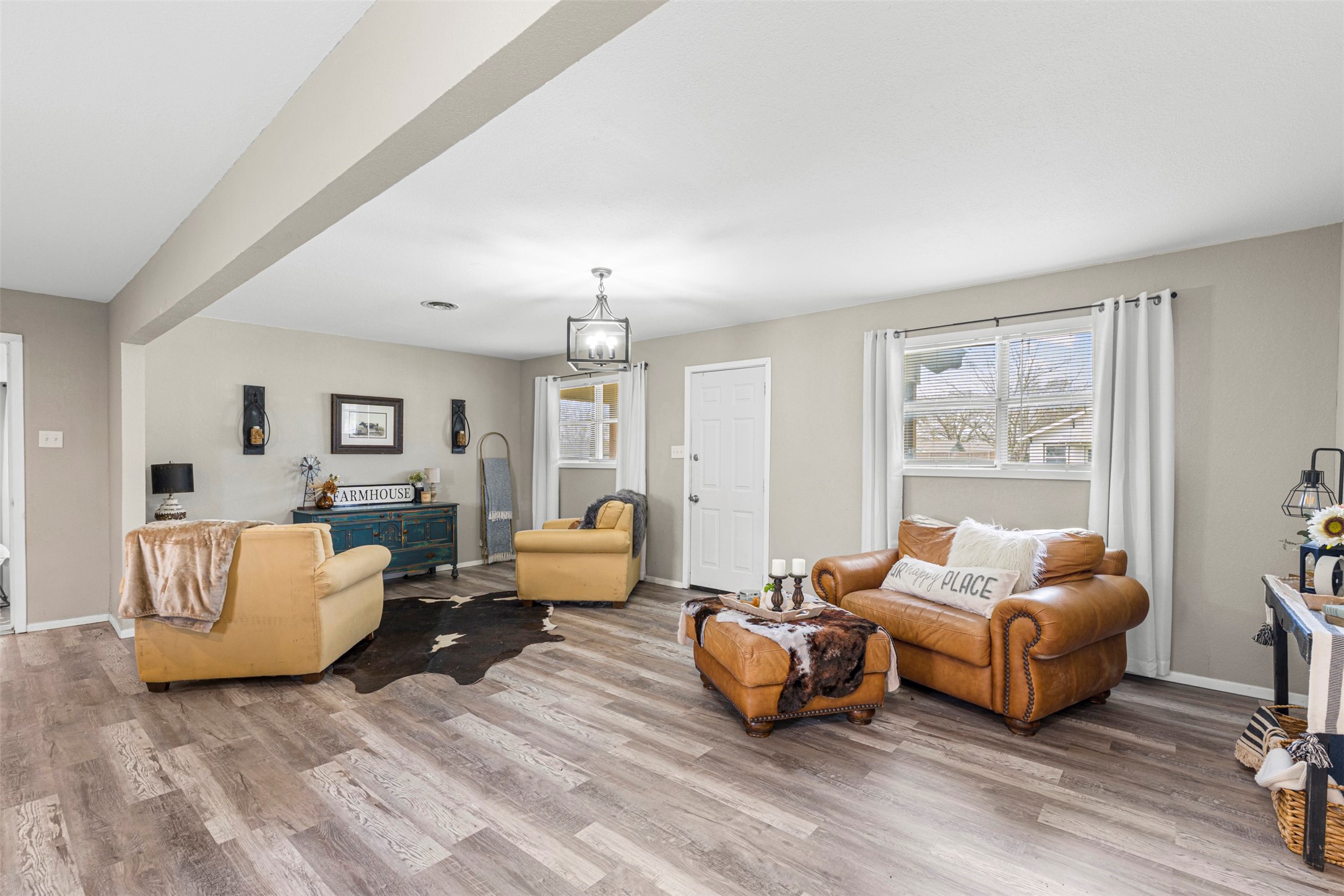 105 W College Street Blooming Grove TX 76626
