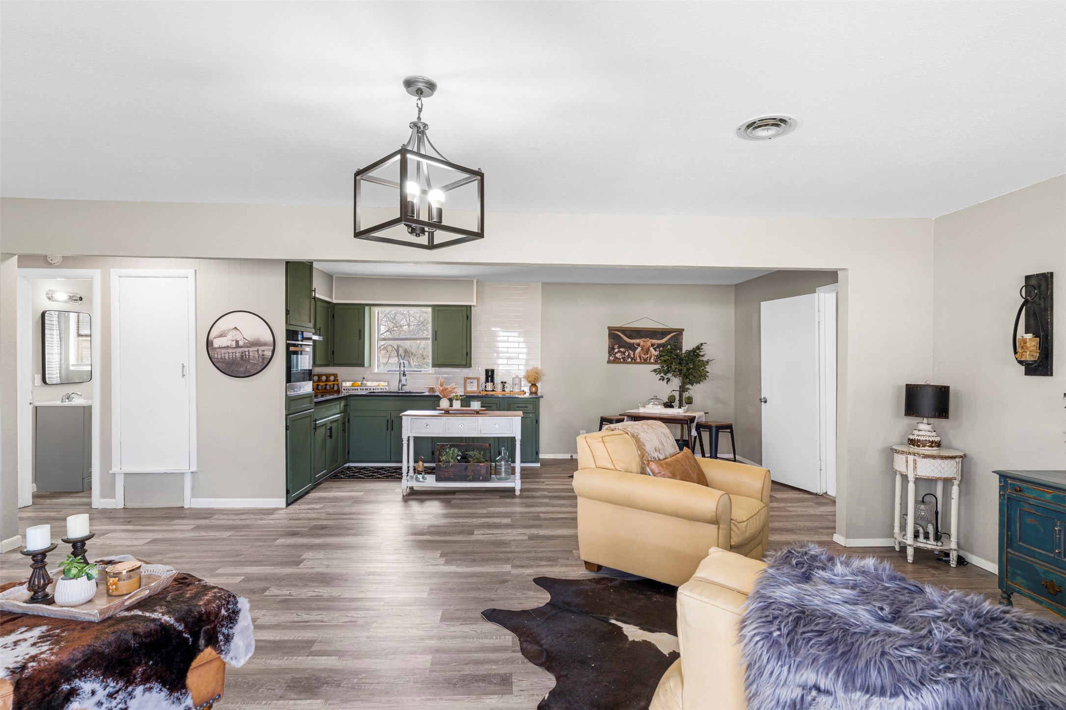 105 W College Street Blooming Grove TX 76626