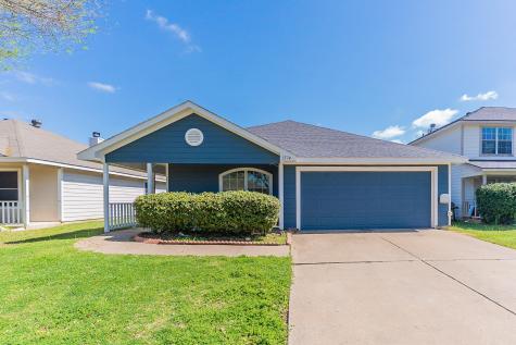 1574 Sandhurst Drive Waxahachie TX 75165