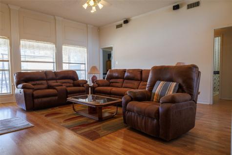 12987 County Road 452 Lindale TX 75771