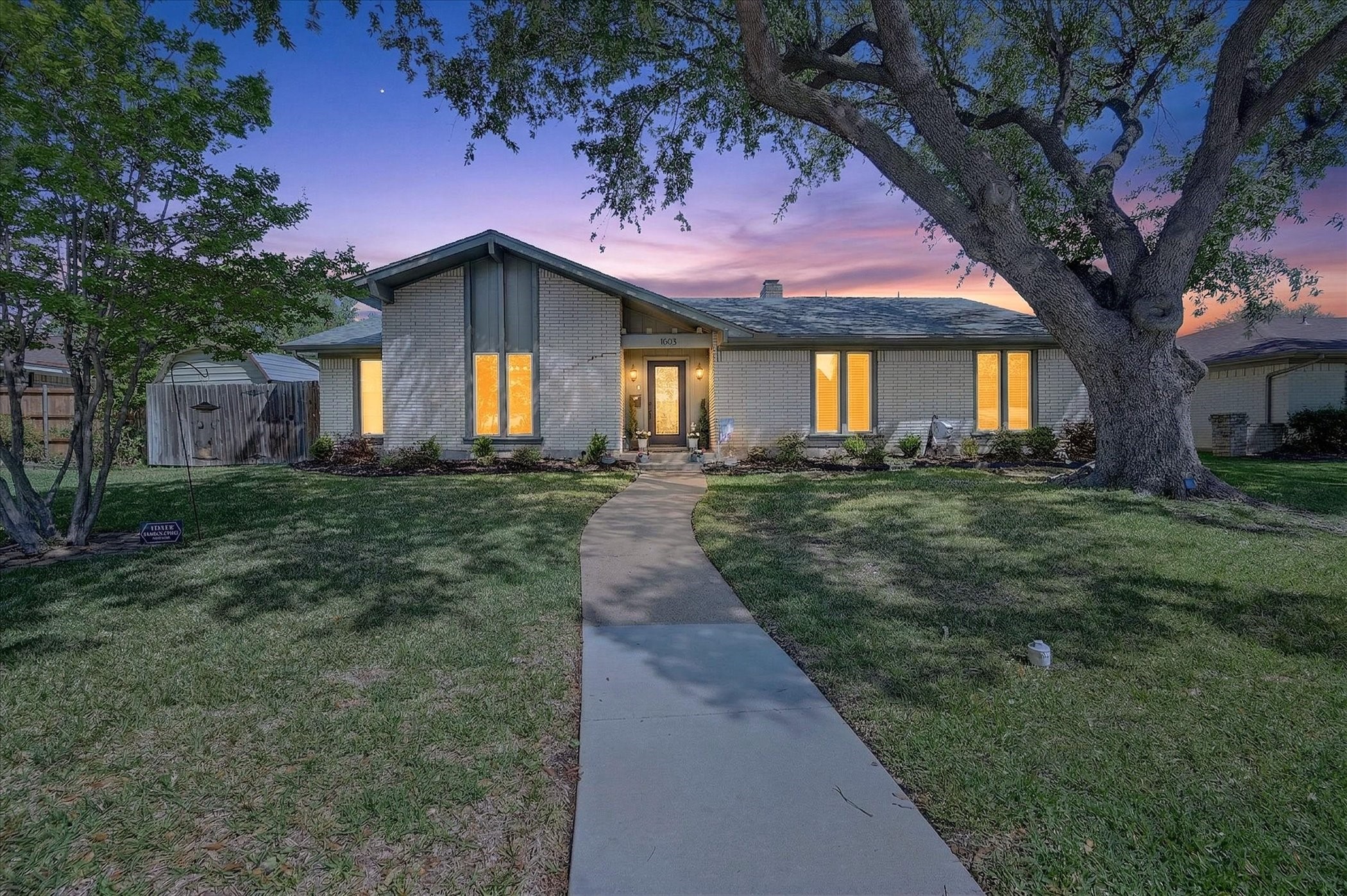 1603 Valleycrest Lane Carrollton TX 75006
