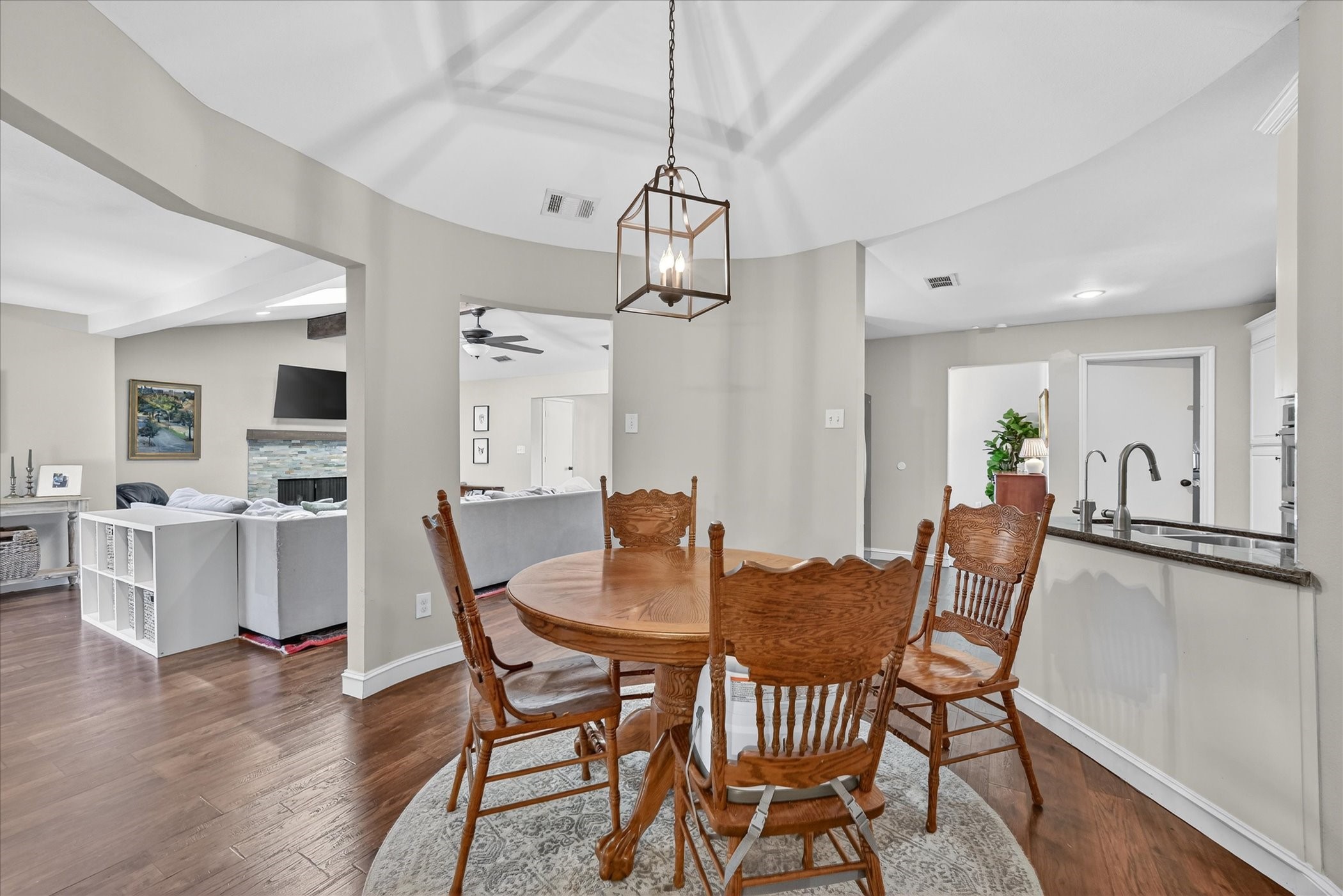 1603 Valleycrest Lane Carrollton TX 75006