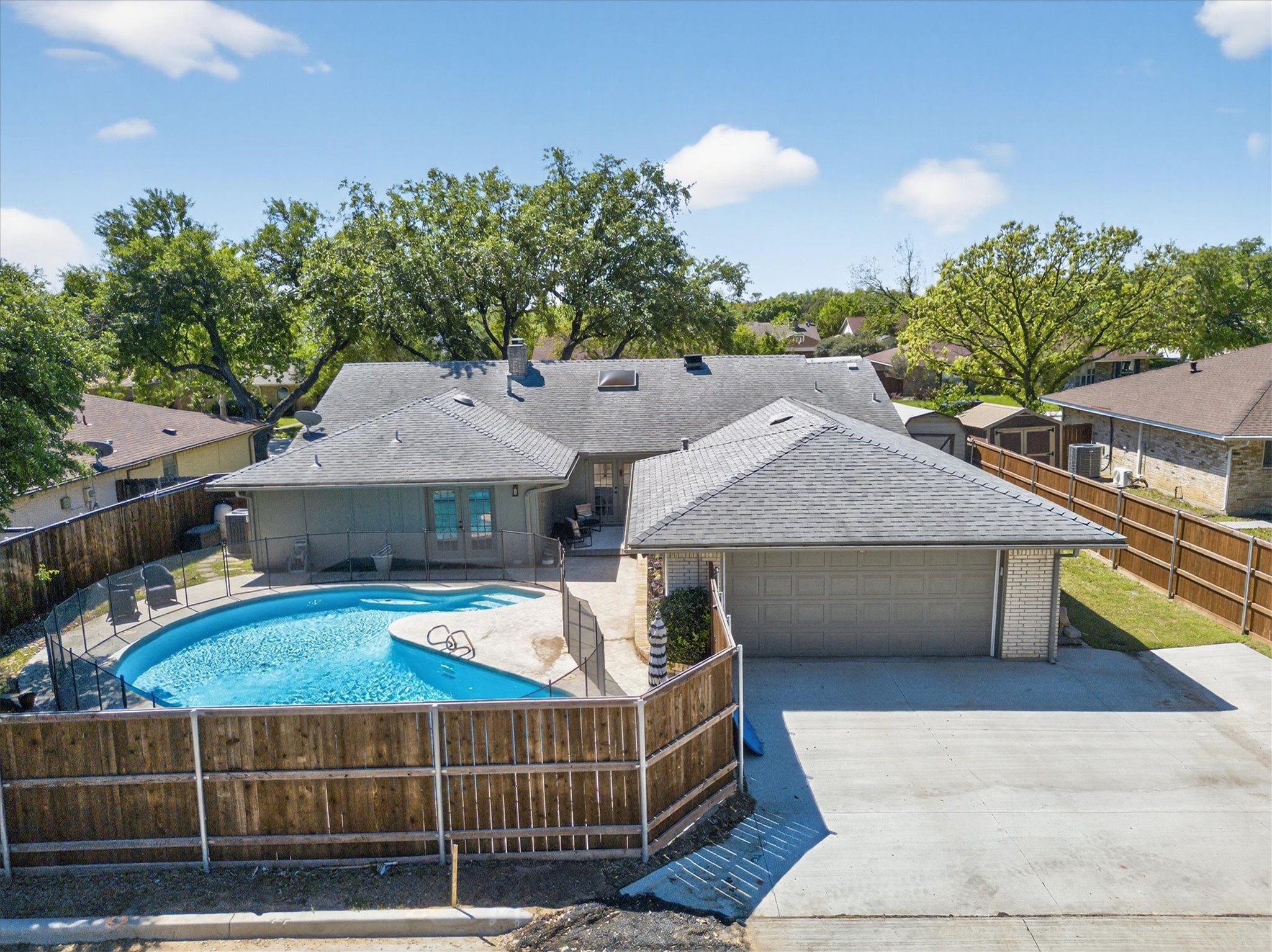 1603 Valleycrest Lane Carrollton TX 75006