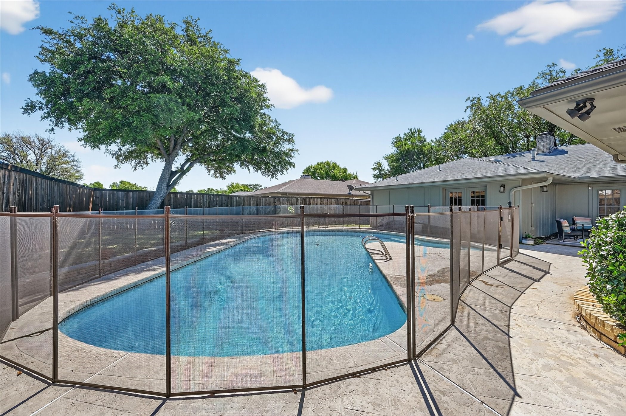 1603 Valleycrest Lane Carrollton TX 75006