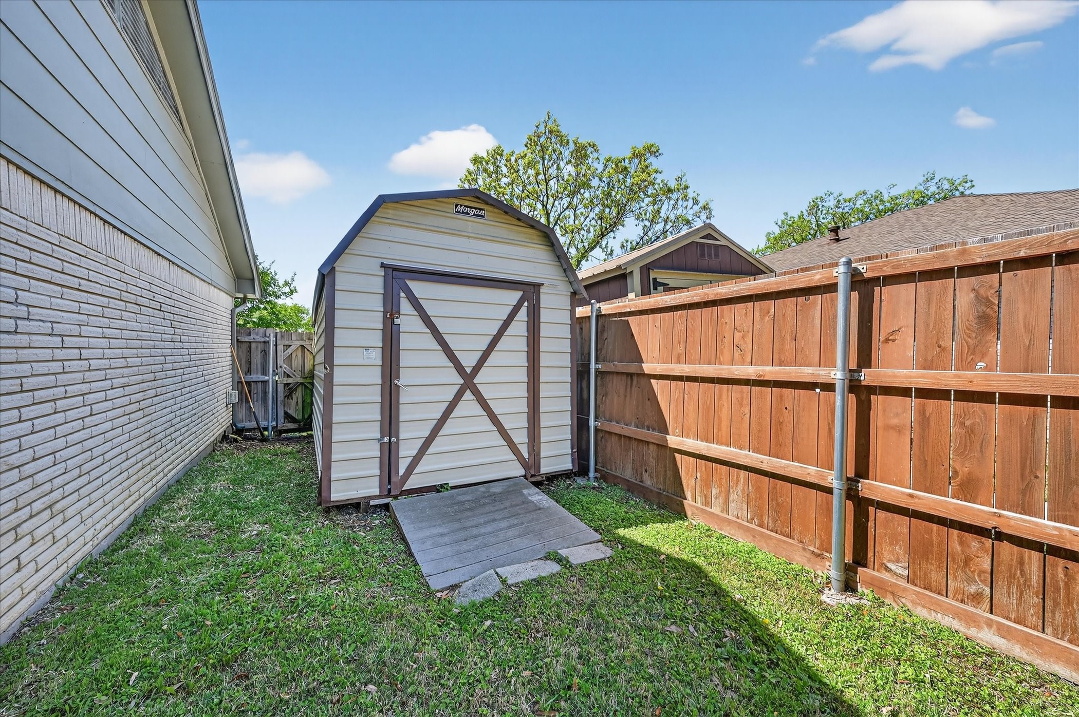 1603 Valleycrest Lane Carrollton TX 75006