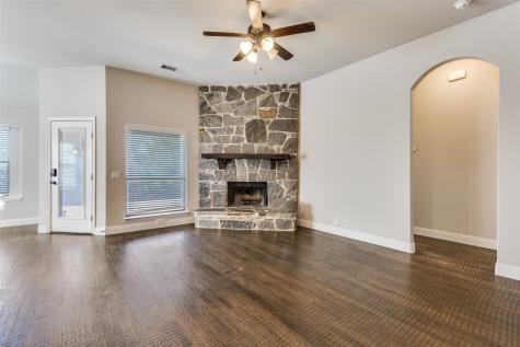 1606 De Berry Lane Princeton TX 75407