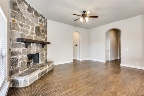 1606 De Berry Lane Princeton TX 75407