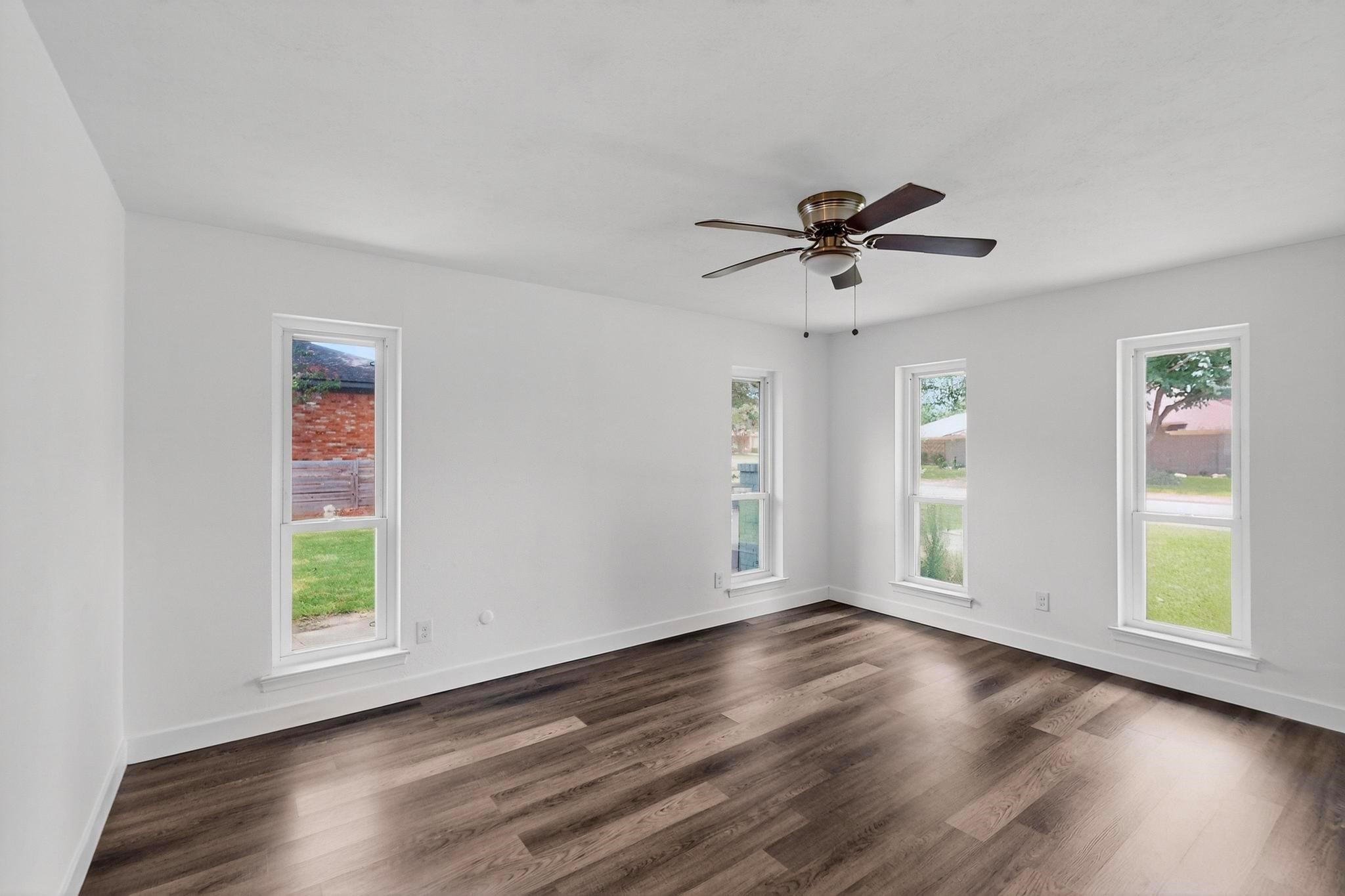 4857 Fallon Place Dallas TX 75227