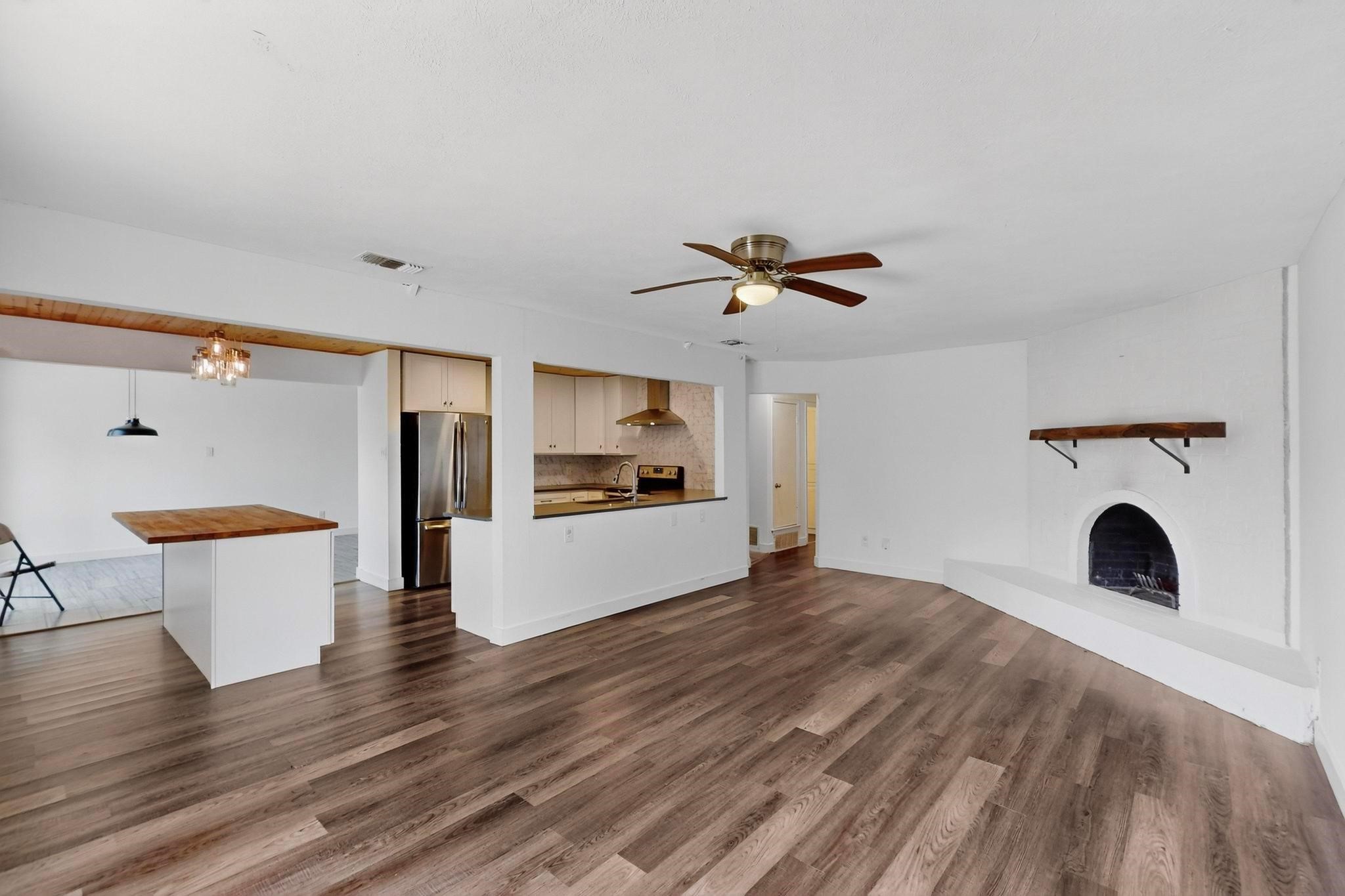 4857 Fallon Place Dallas TX 75227