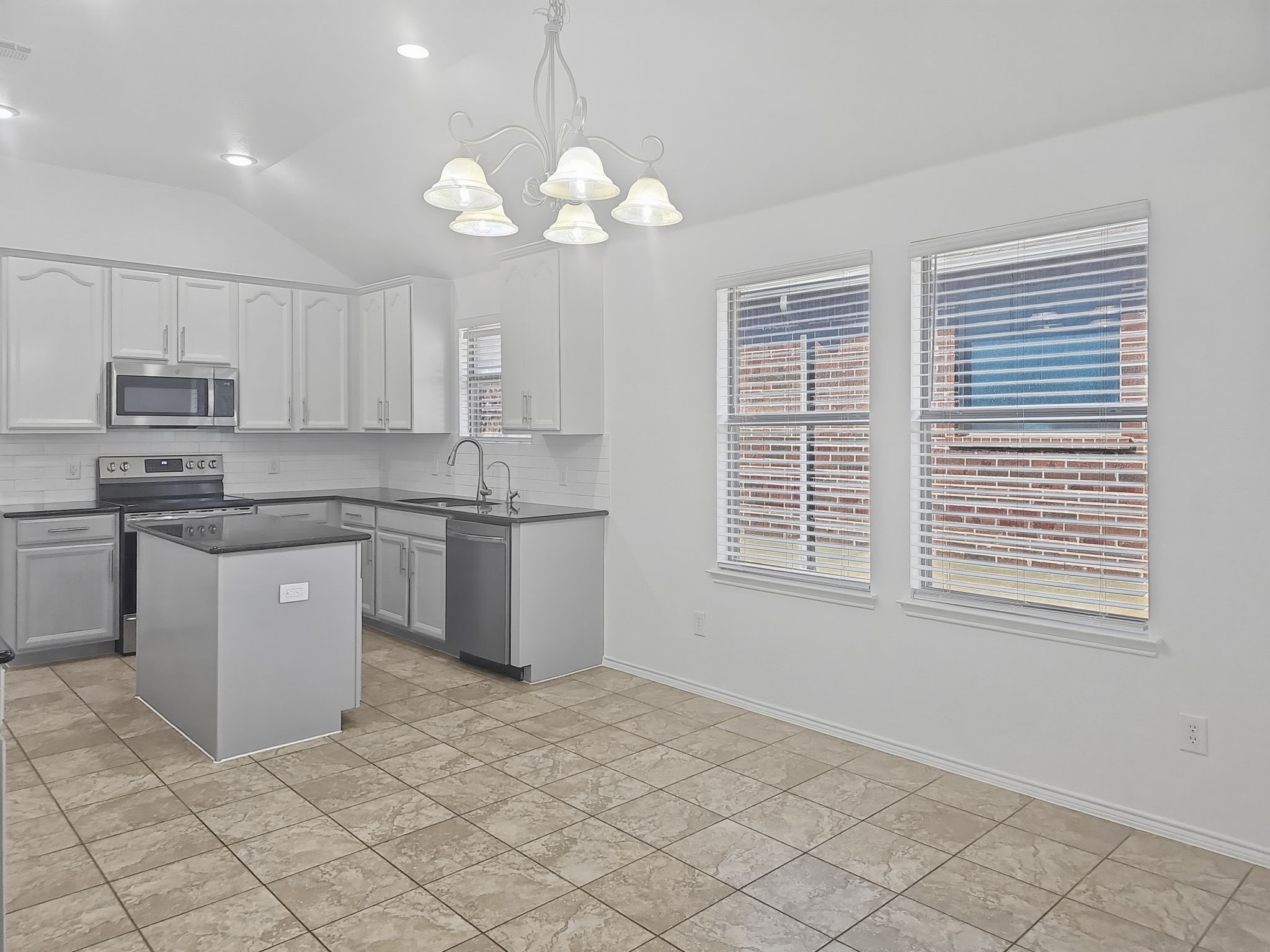 3321 Capetown Drive Denton TX 76208