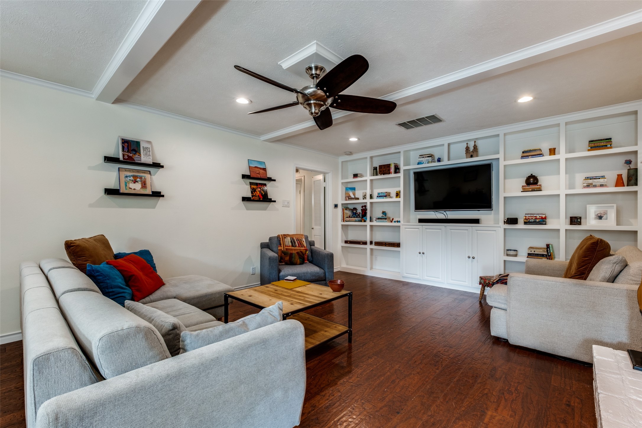 10946 Ridgemeadow Drive Dallas TX 75218