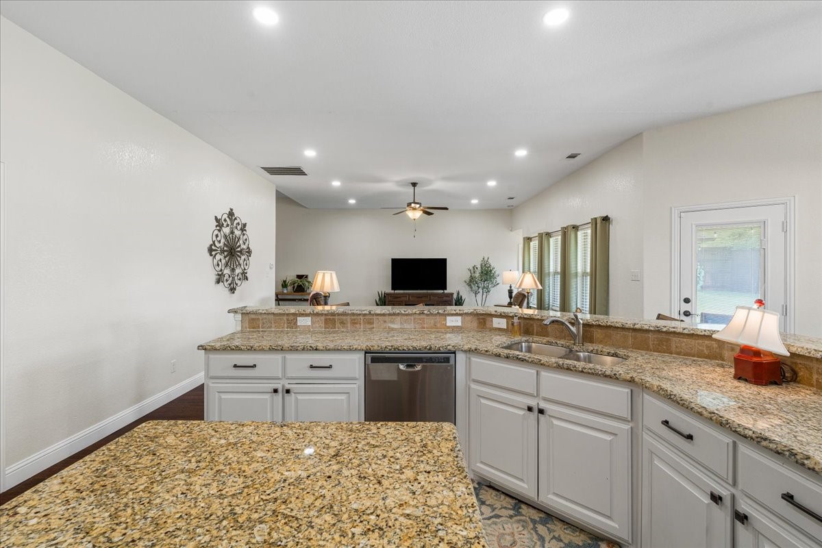 909 Winged Foot Corsicana TX 75110