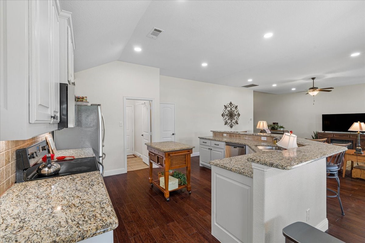 909 Winged Foot Corsicana TX 75110
