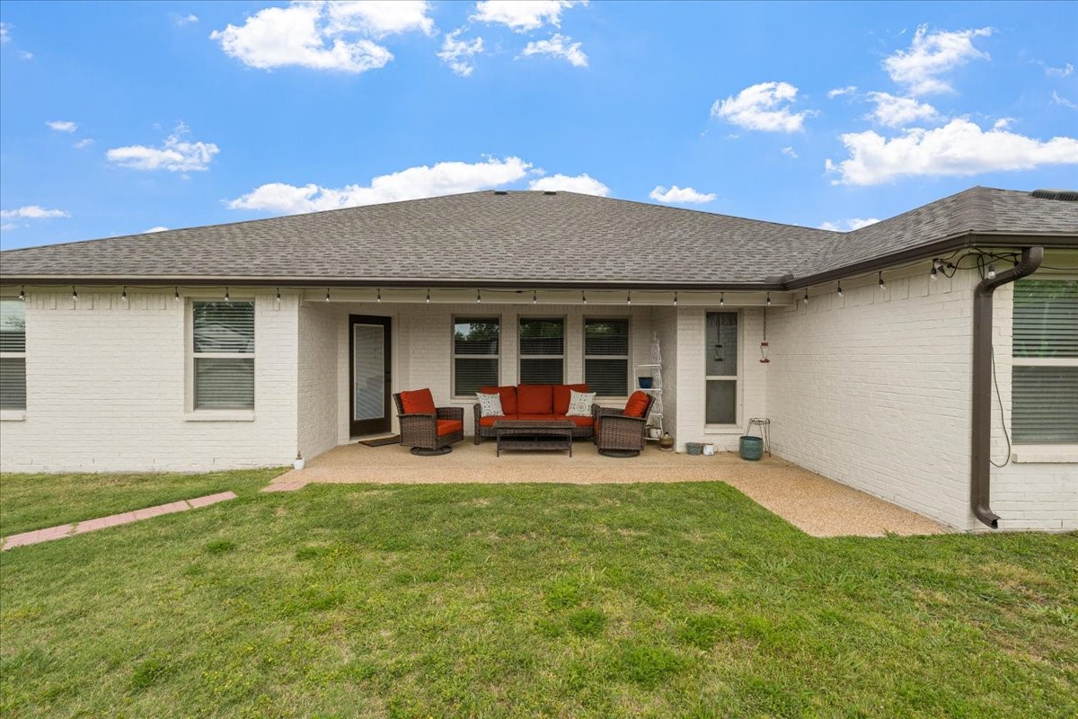 909 Winged Foot Corsicana TX 75110