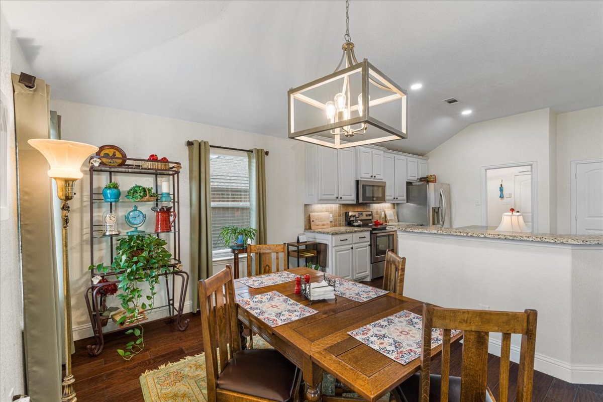 909 Winged Foot Corsicana TX 75110
