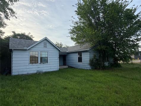 408 Crestview Drive Kennedale TX 76060