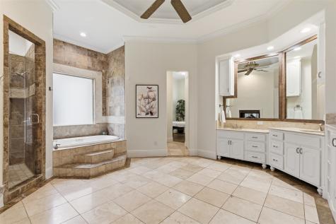 1404 Sylvan Avenue Dallas TX 75208