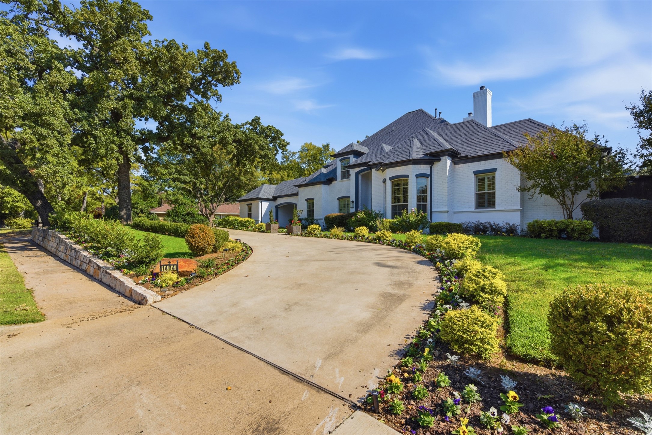 1404 Sylvan Avenue Dallas TX 75208