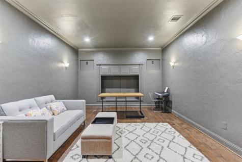 1404 Sylvan Avenue Dallas TX 75208