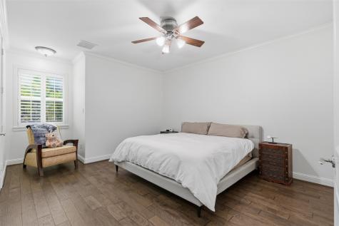 1404 Sylvan Avenue Dallas TX 75208