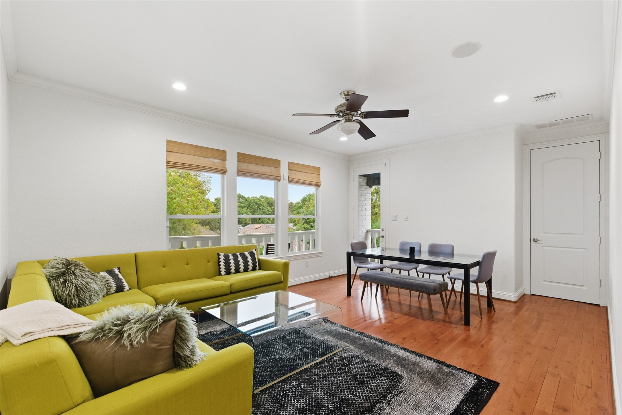 1404 Sylvan Avenue Dallas TX 75208