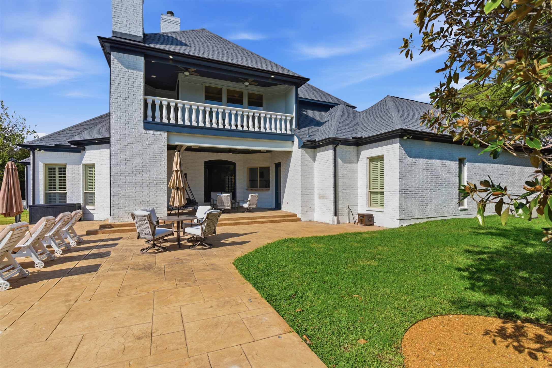 1404 Sylvan Avenue Dallas TX 75208