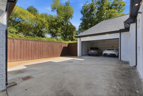 1404 Sylvan Avenue Dallas TX 75208