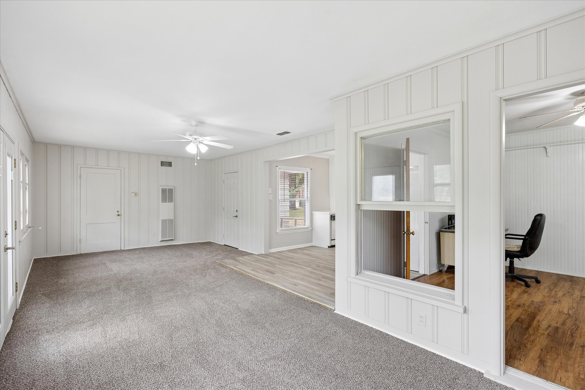 206 S Davis Drive Arlington TX 76013