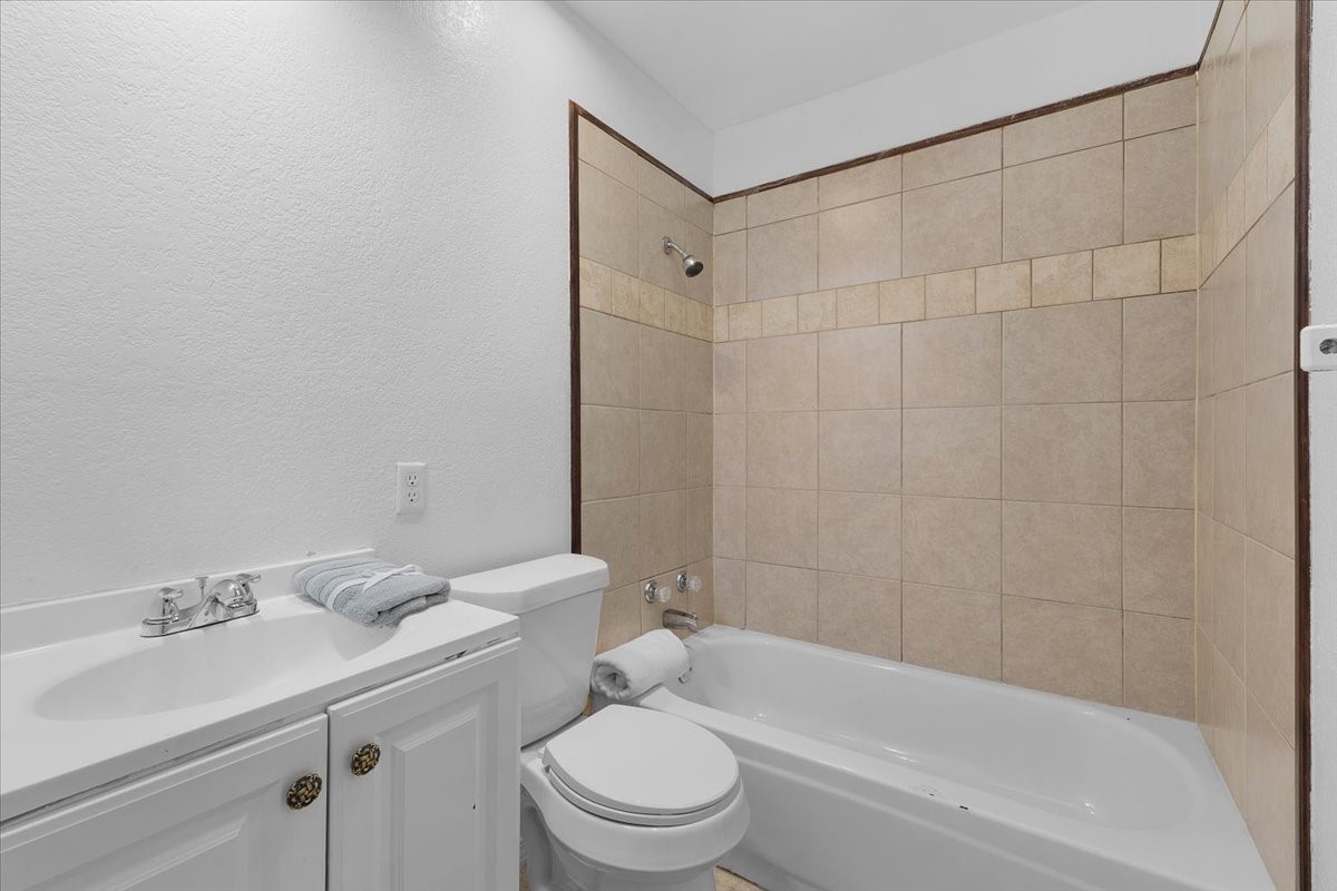1713 Woodhall Way Fort Worth TX 76134