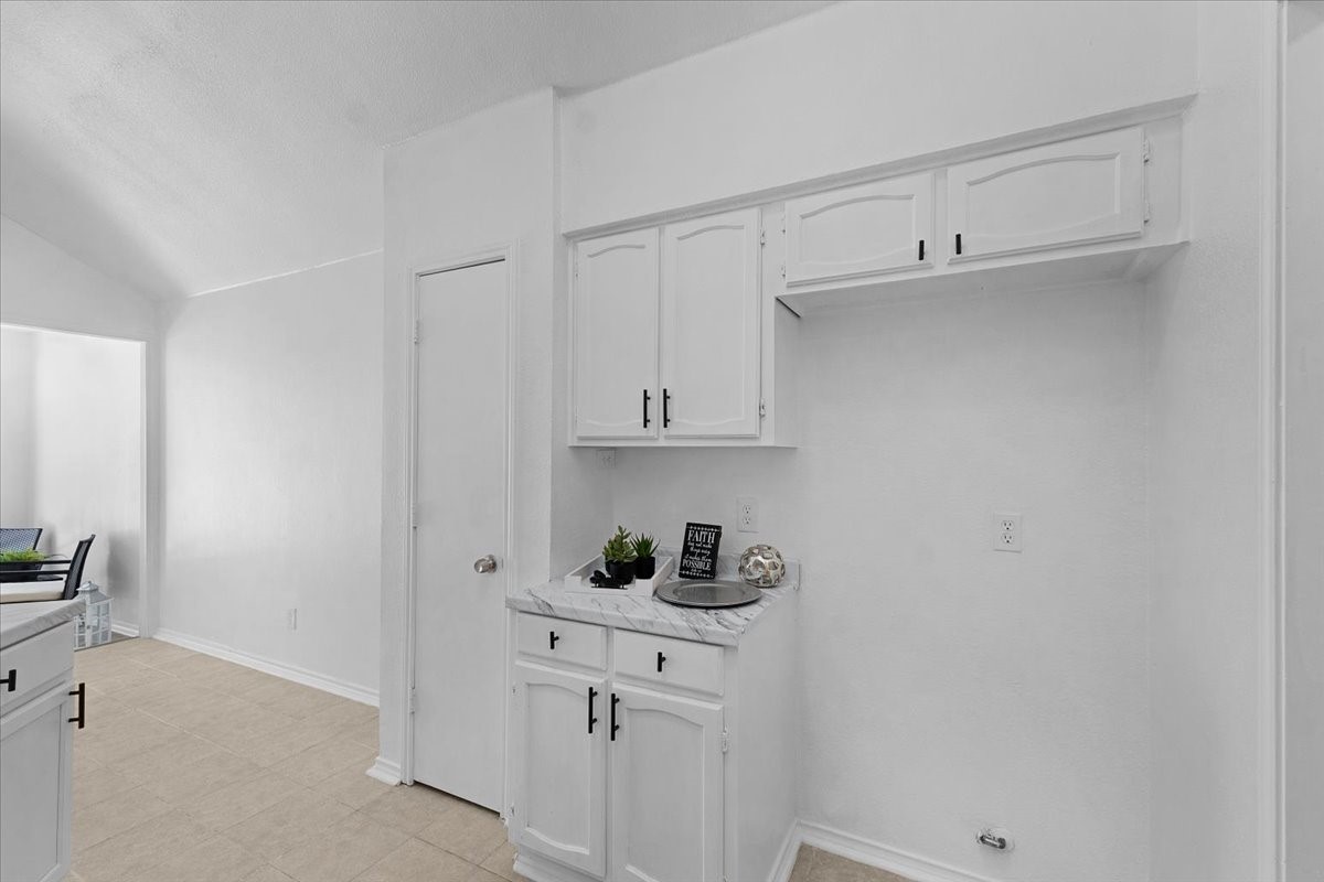 1713 Woodhall Way Fort Worth TX 76134