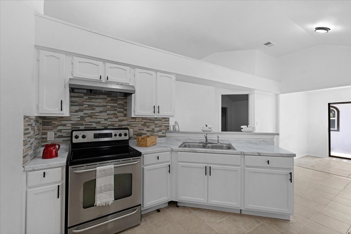 1713 Woodhall Way Fort Worth TX 76134