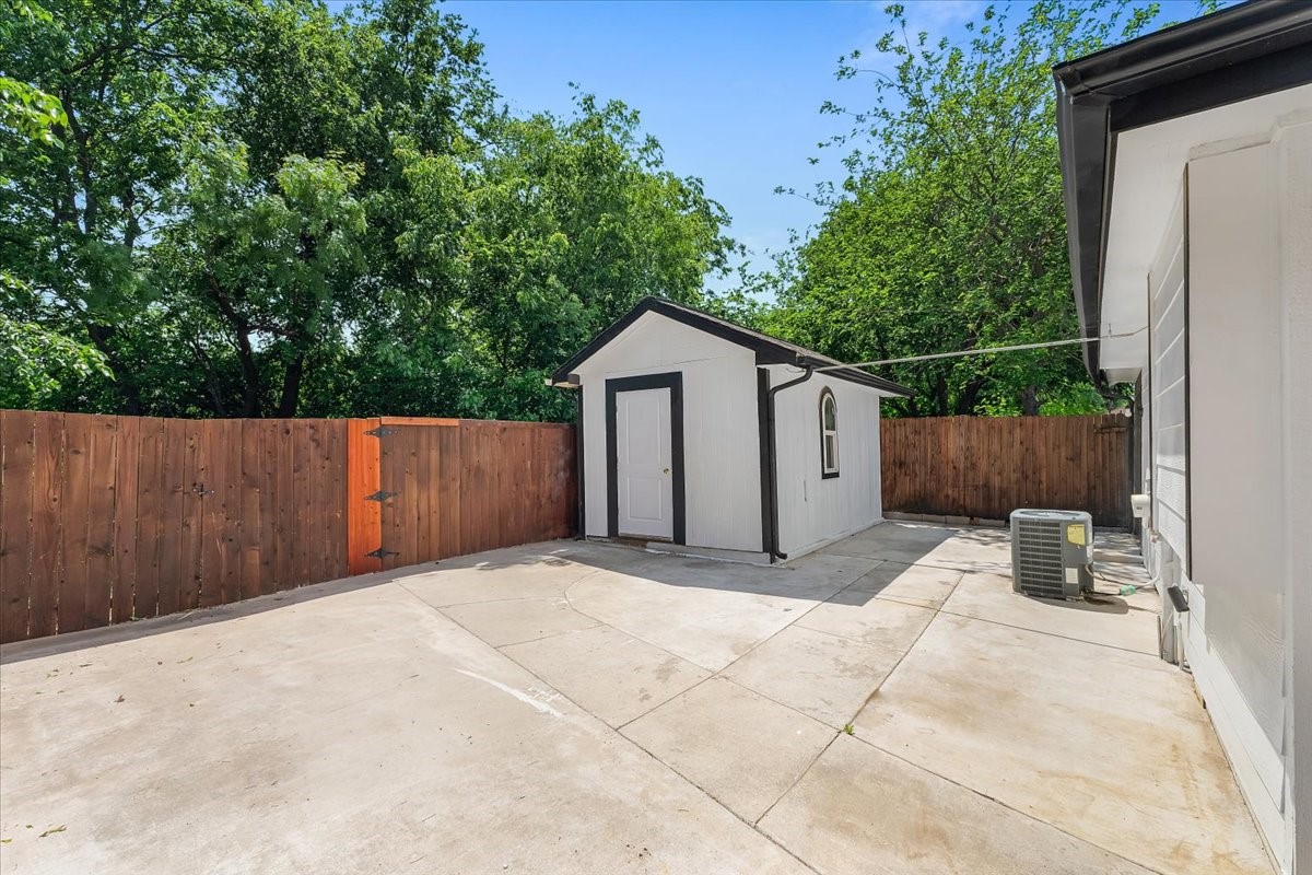 1713 Woodhall Way Fort Worth TX 76134