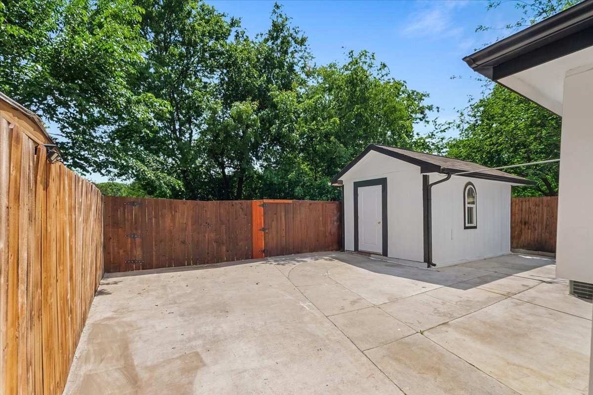 1713 Woodhall Way Fort Worth TX 76134