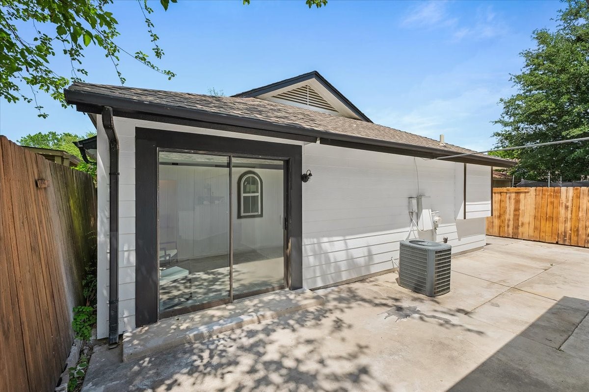 1713 Woodhall Way Fort Worth TX 76134