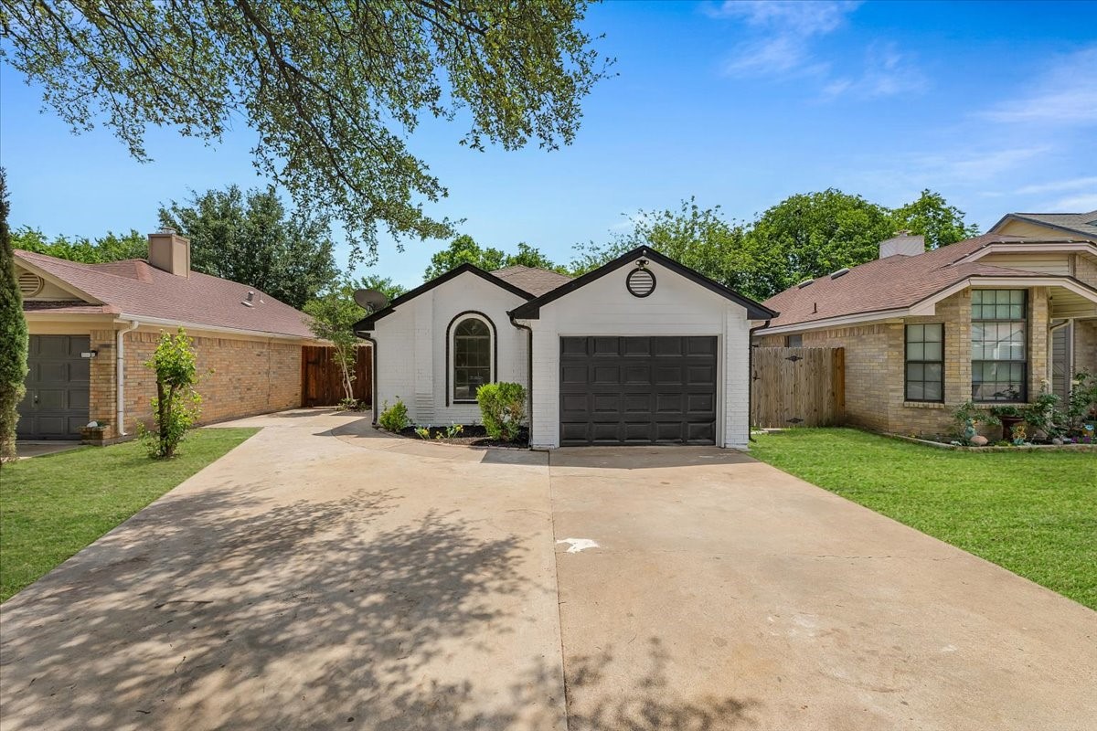 1713 Woodhall Way Fort Worth TX 76134