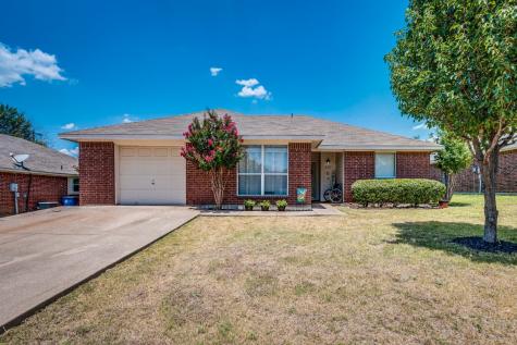 210 Apache Trail Alvarado TX 76009