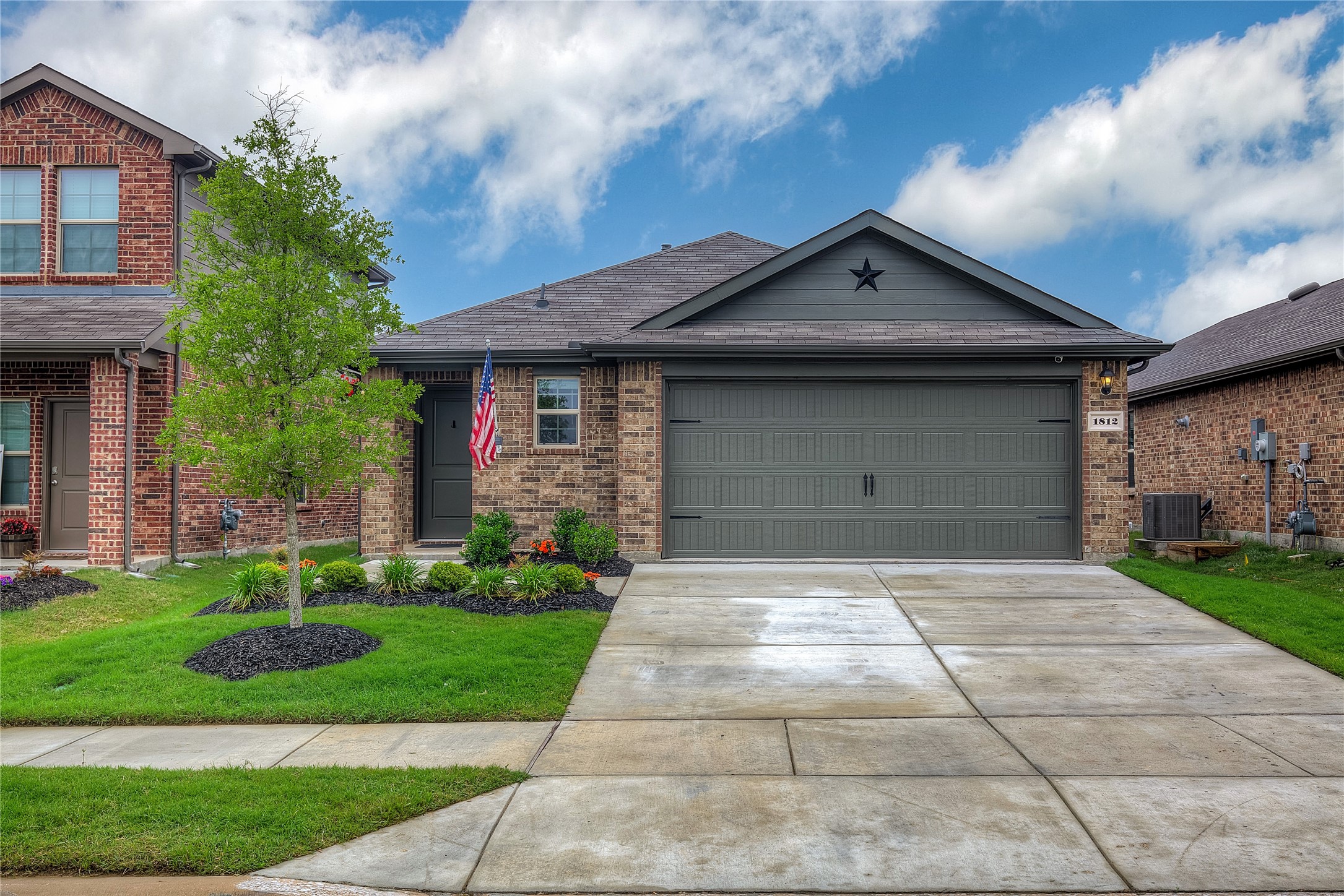 1812 Chandelier Crossing Crandall TX 75114