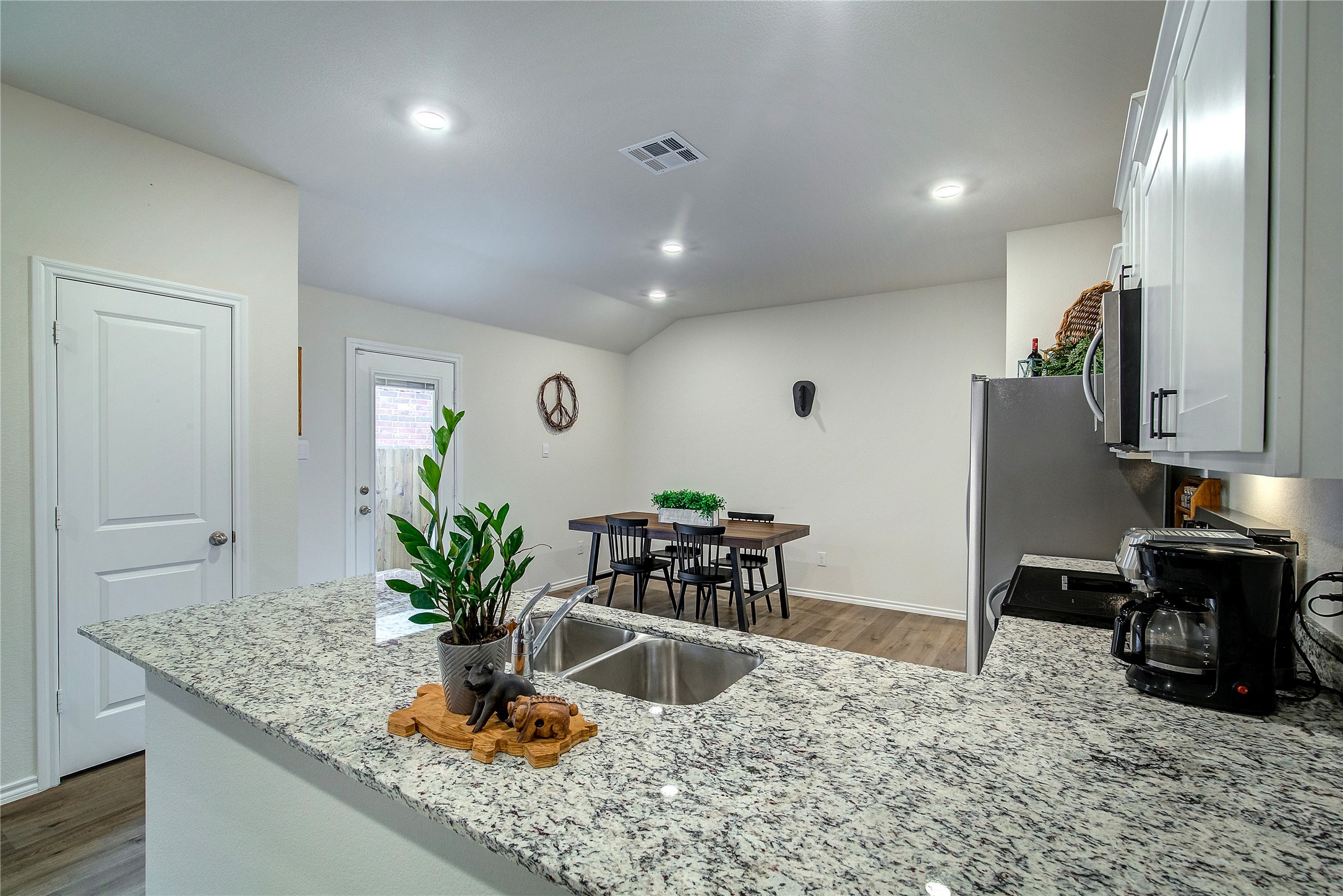 1812 Chandelier Crossing Crandall TX 75114