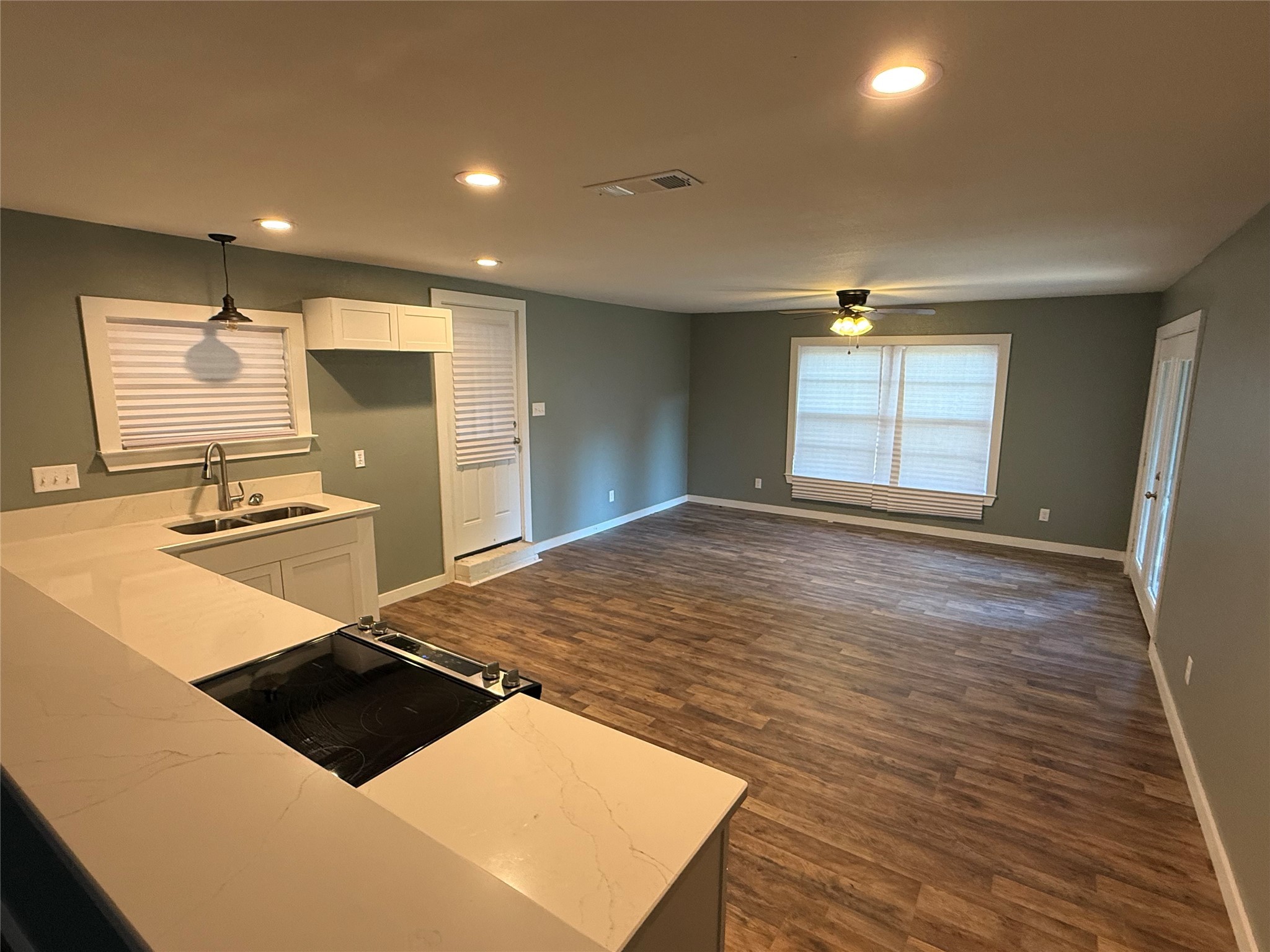606 Colonial Drive Athens TX 75751