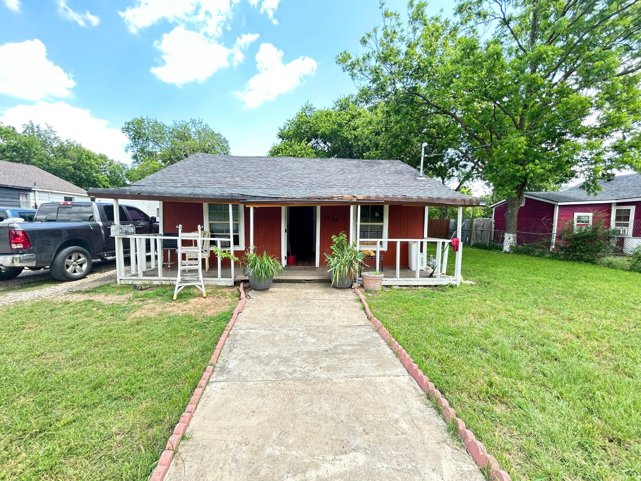 2508 Marjorie Avenue Dallas TX 75216
